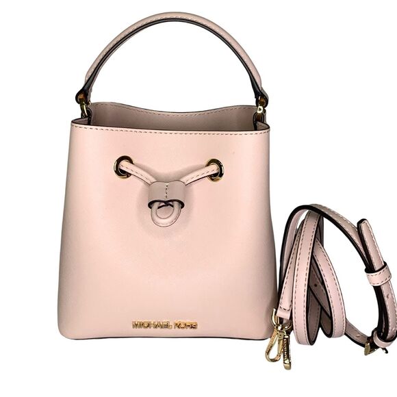 Michael Kors Handbags - Michael Kors Brush Pink Bucket Bag Crossbody